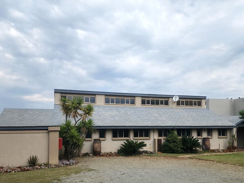 Single storey waterfront house to RENT in Sable Hills - Photo 2