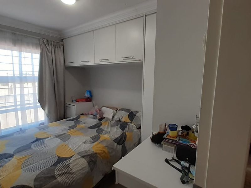 Comfortable 3-Bedroom Home To Rent in Glenway Estate - Photo 5