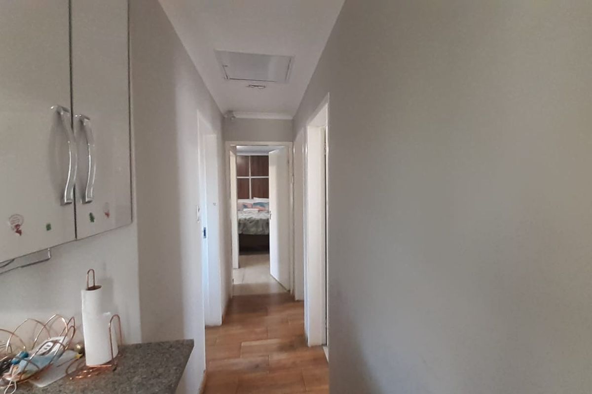 Comfortable 3-Bedroom Home To Rent in Glenway Estate - Photo 4