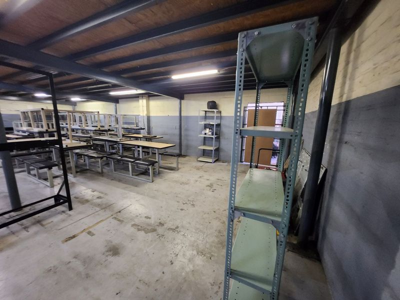 Prime Industrial Space in Beaconvale – Centrally Located with Excellent Transport Links - Photo 8