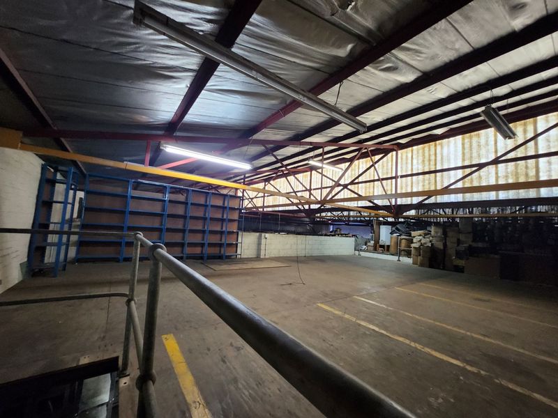 Prime Industrial Space in Beaconvale – Centrally Located with Excellent Transport Links - Photo 6