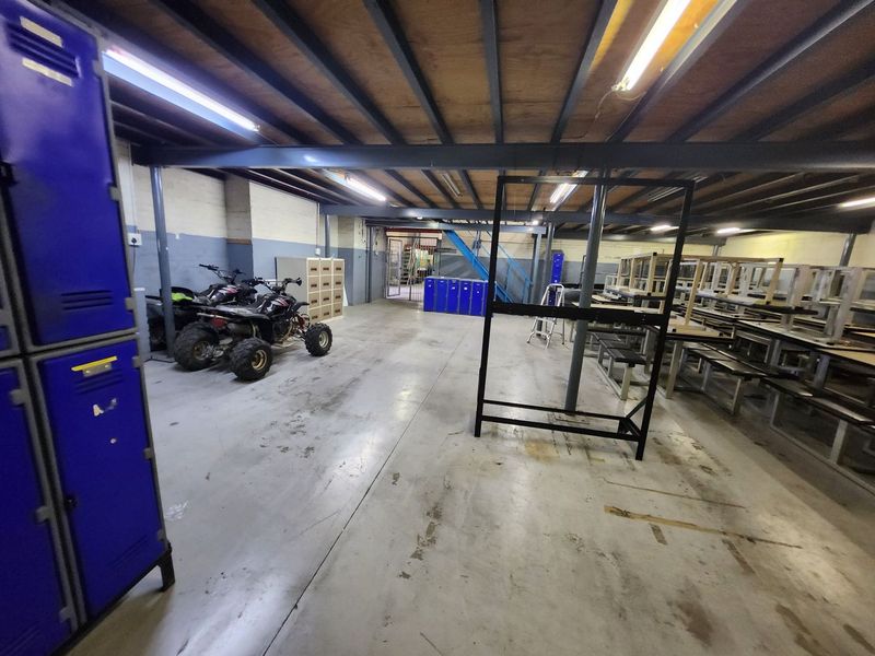 Prime Industrial Space in Beaconvale – Centrally Located with Excellent Transport Links - Photo 10