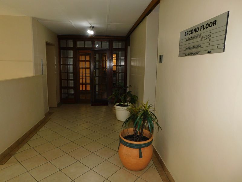 Move In Ready North Facing Offices Available To Suit. - Photo 4