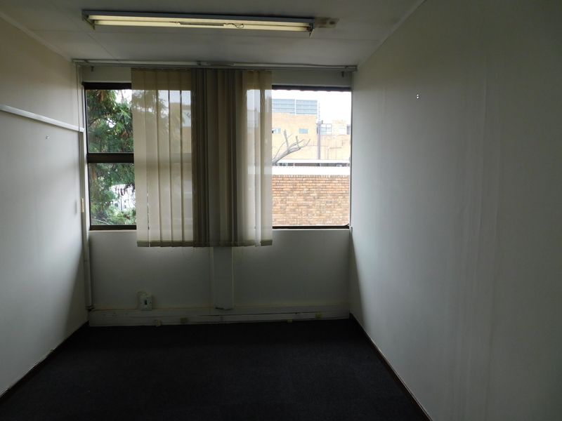 Move In Ready North Facing Offices Available To Suit. - Photo 8