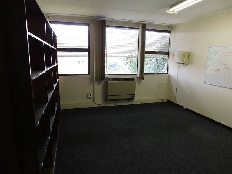 Move In Ready North Facing Offices Available To Suit. - Photo 6