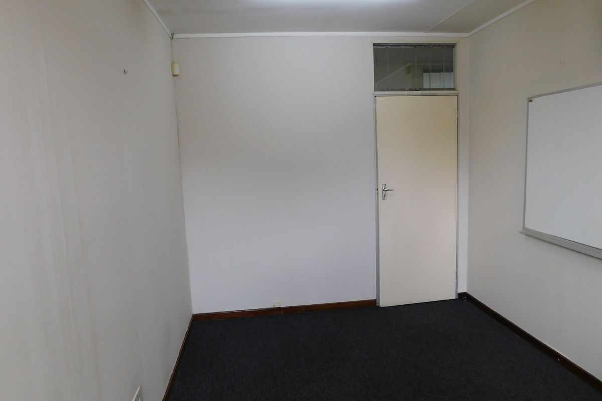 Move In Ready North Facing Offices Available To Suit. - Photo 5