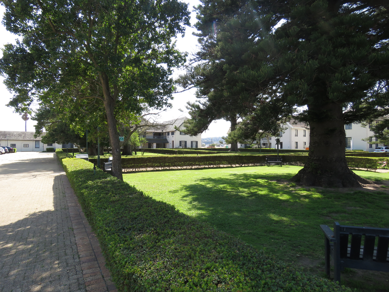 Work Smarter in the Heart of Paardevlei - Photo 3