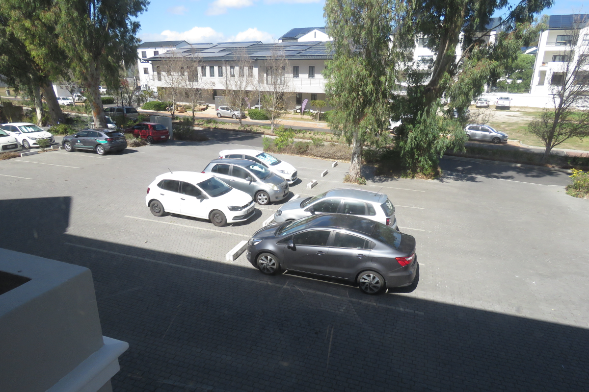 Establish Your Business in Paardevlei’s Premier Office Location - Photo 3