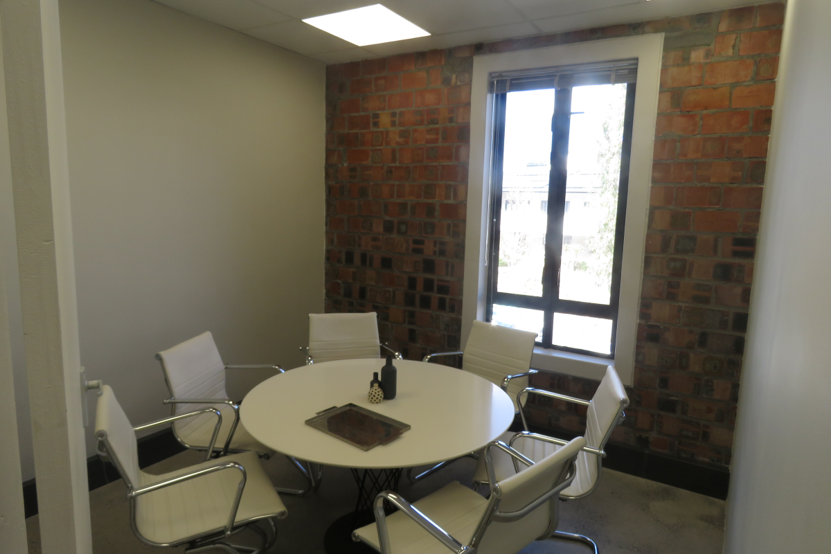 Establish Your Business in Paardevlei’s Premier Office Location - Photo 5