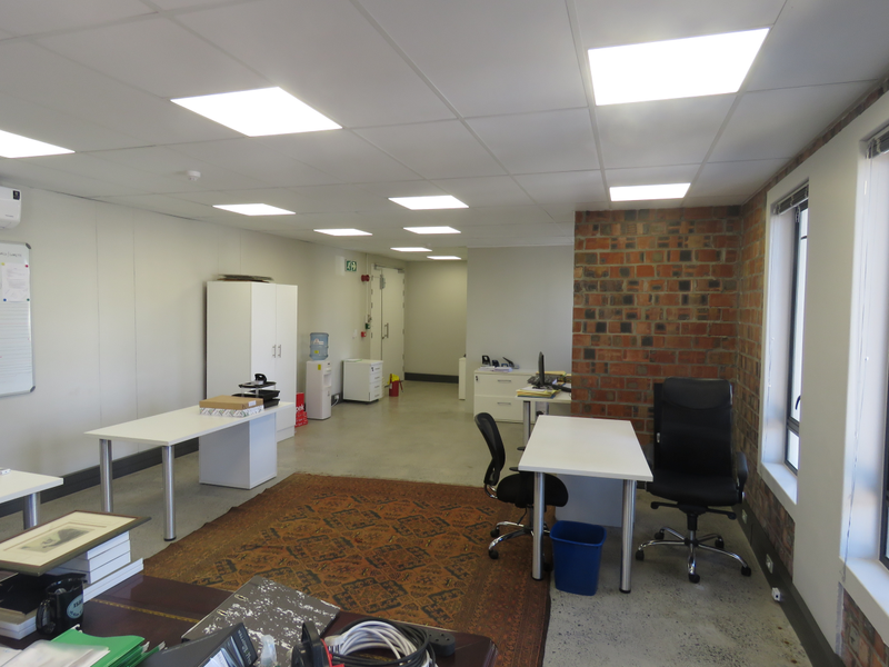 Establish Your Business in Paardevlei’s Premier Office Location - Photo 7