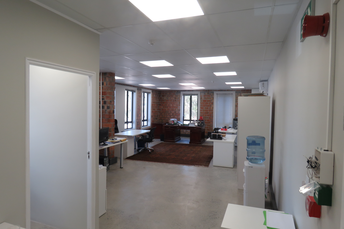 Establish Your Business in Paardevlei’s Premier Office Location - Photo 4
