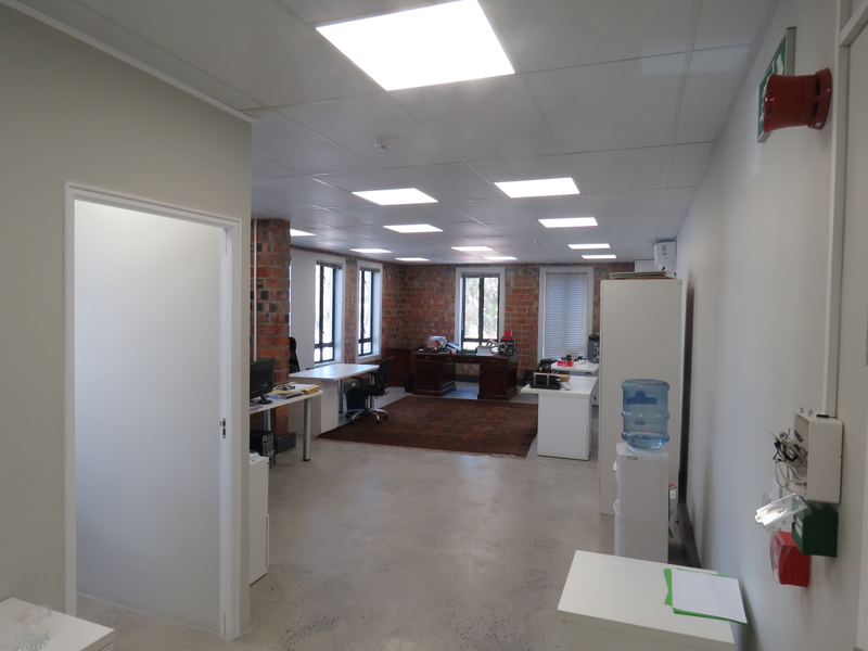 Establish Your Business in Paardevlei’s Premier Office Location - Photo 4