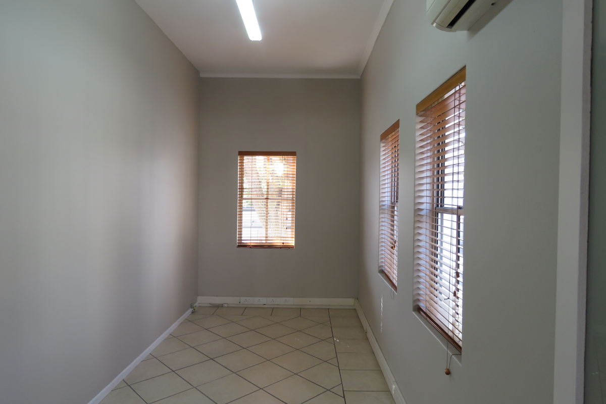 Prime Office Space for Rent in Audas Estate, Somerset Wes - Photo 3