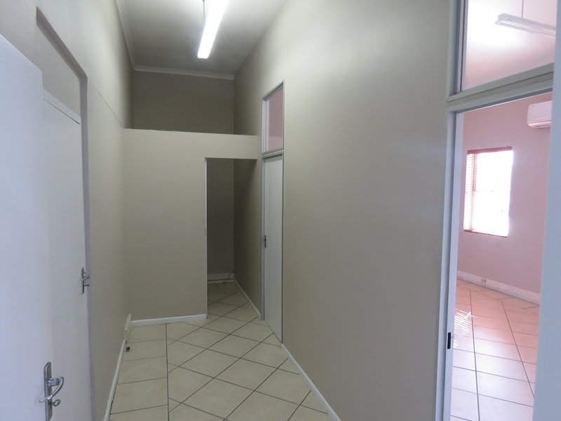 Prime Office Space for Rent in Audas Estate, Somerset Wes - Photo 5