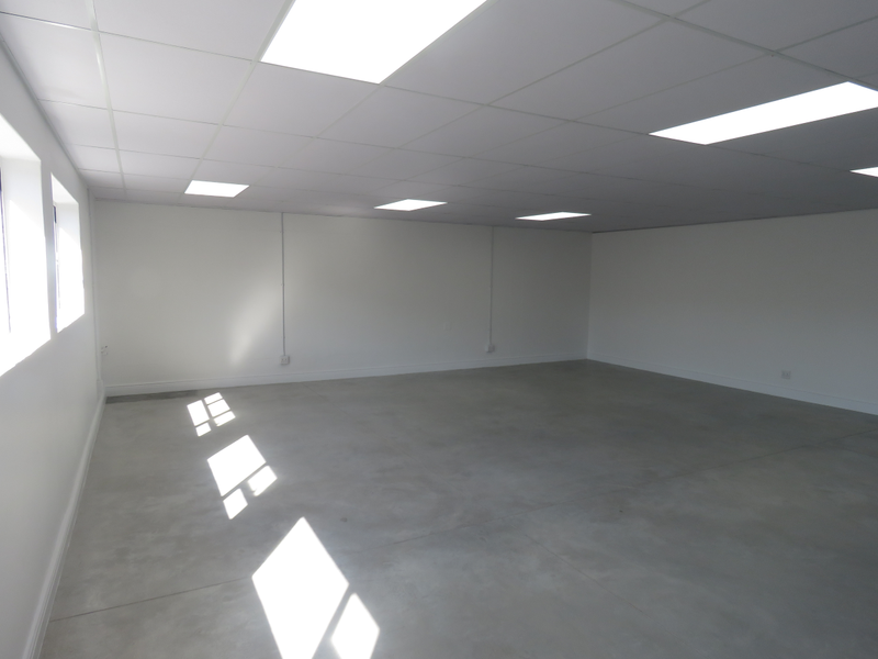 Central Somerset West Office with a Modern, Open Feel - Photo 5