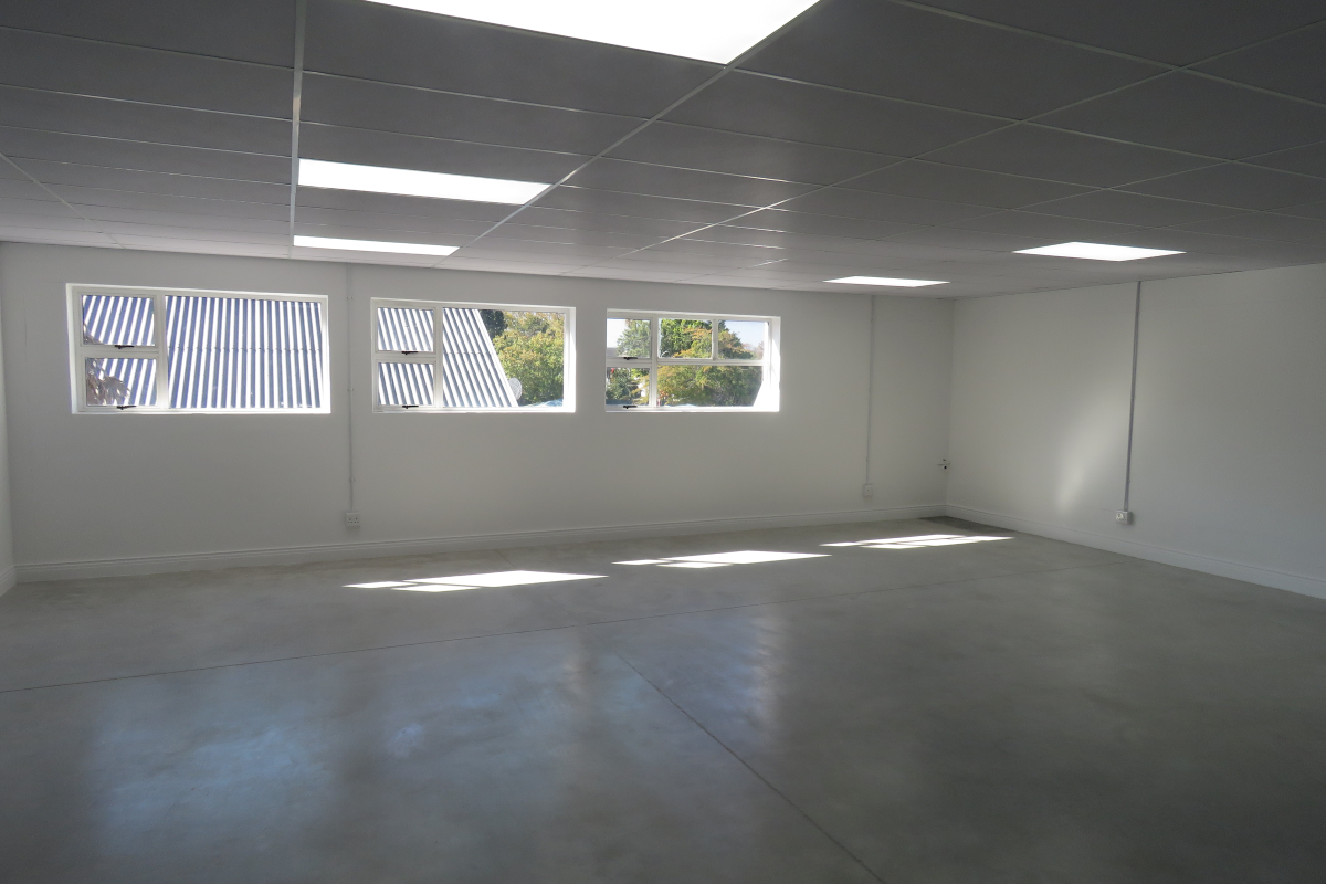 Central Somerset West Office with a Modern, Open Feel - Photo 4