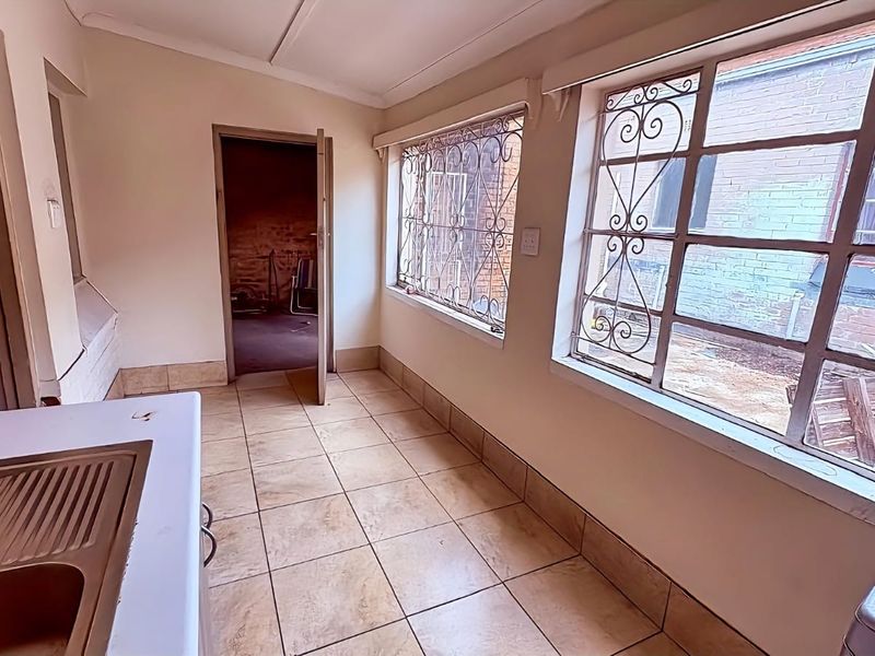 *Residential and Industrial Property for Sale in Brakpan Central* - Photo 6
