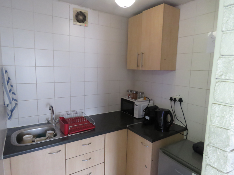 Prime 652m2 Warehouse for Lease in High-Demand Okavango Park - Photo 9