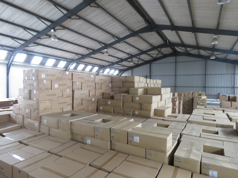 Prime 652m2 Warehouse for Lease in High-Demand Okavango Park - Photo 2