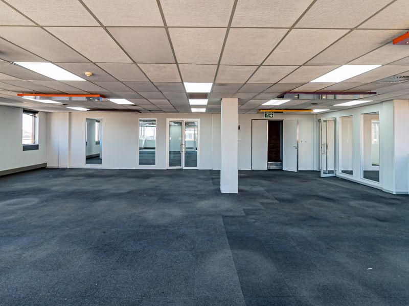 Ideal Workspace For Businesses Needing Mainly Open Plan Offices - Photo 5