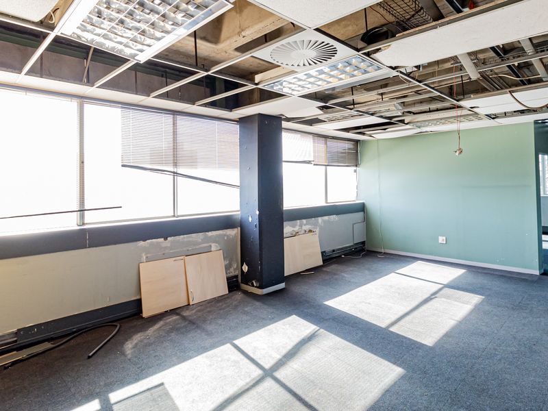 Ideal Workspace For Businesses Needing Mainly Open Plan Offices - Photo 8