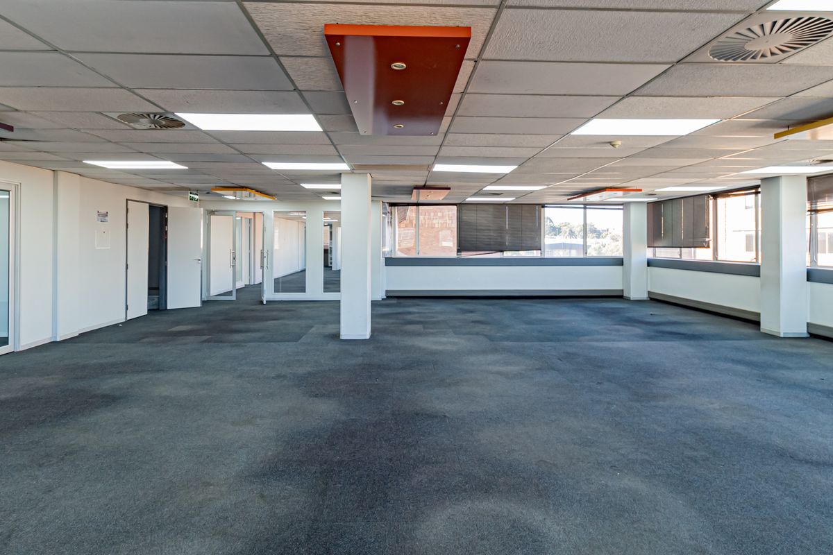 Ideal Workspace For Businesses Needing Mainly Open Plan Offices - Photo 4