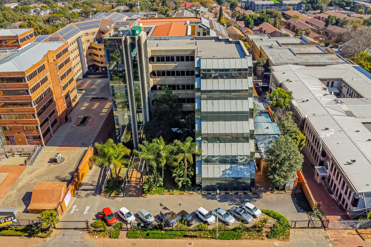 Subdivisible Entire Floor Available On A Date To Suit. - Photo 2