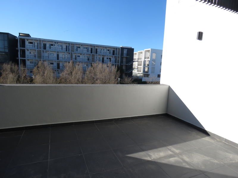 Maximise Patient Access and Referrals in a High-Visibility Medical Hub - Photo 7