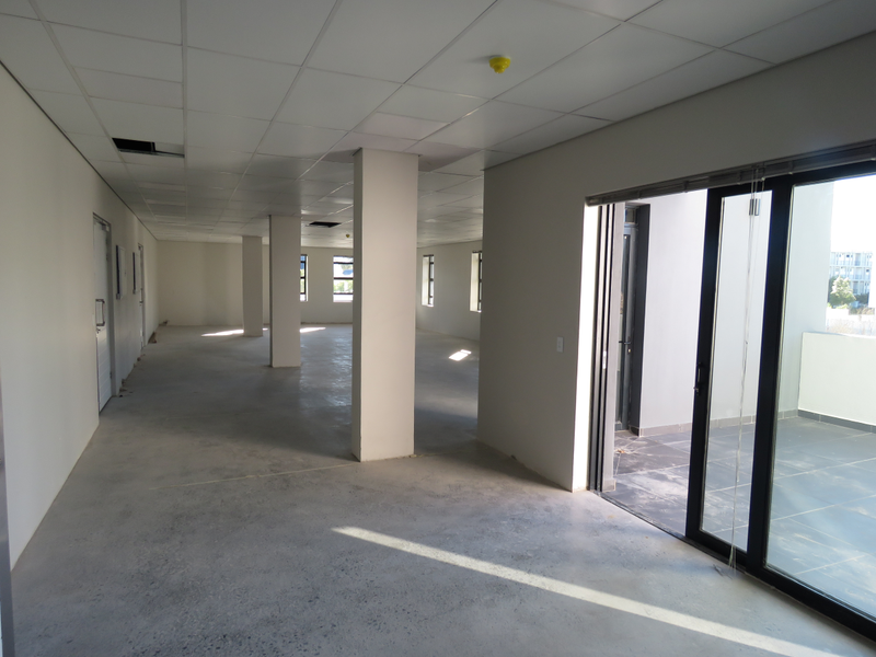 Maximise Patient Access and Referrals in a High-Visibility Medical Hub - Photo 9