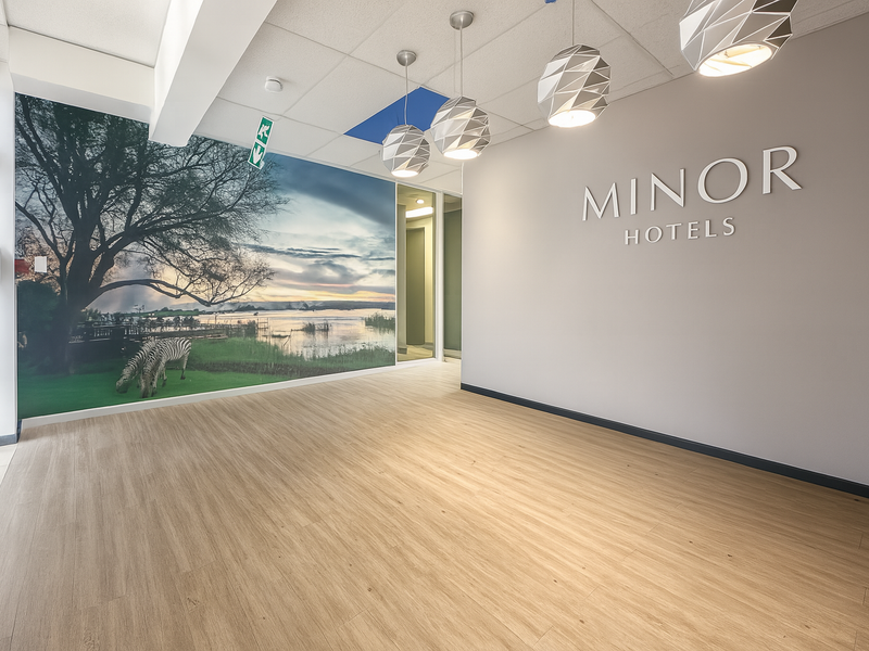 Sophisticated Office Space in the Soleil Building — Coachman's Crossing, Lyme Park - Photo 3