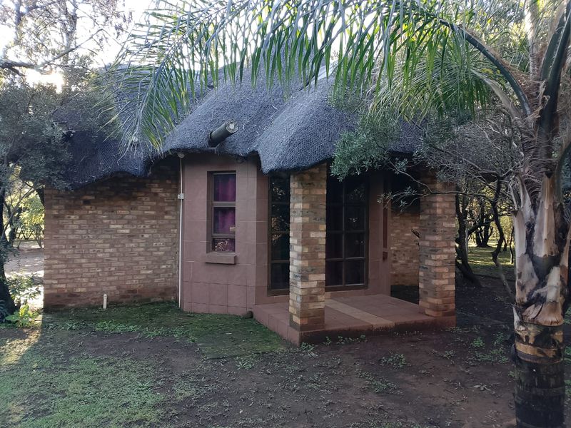 Leisure Resort in Hekpoort - Photo 6