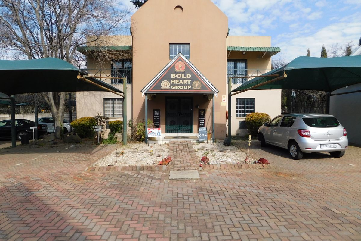 Move In Ready Ferndale Freestanding Freehold Versatile Offices. - Photo 2