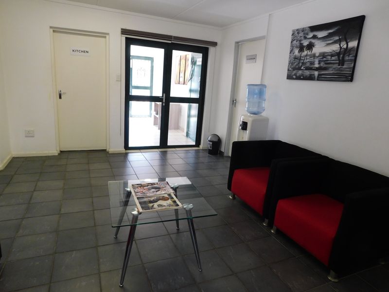 Move In Ready Ferndale Freestanding Freehold Versatile Offices. - Photo 6