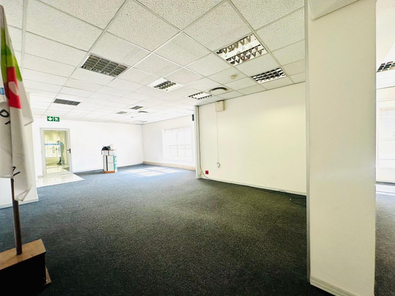 Office Space for Rent – Prime Location in Bruma - Photo 9