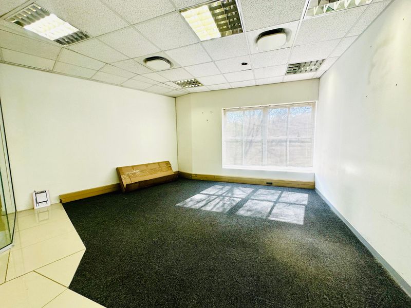 Office Space for Rent – Prime Location in Bruma - Photo 7