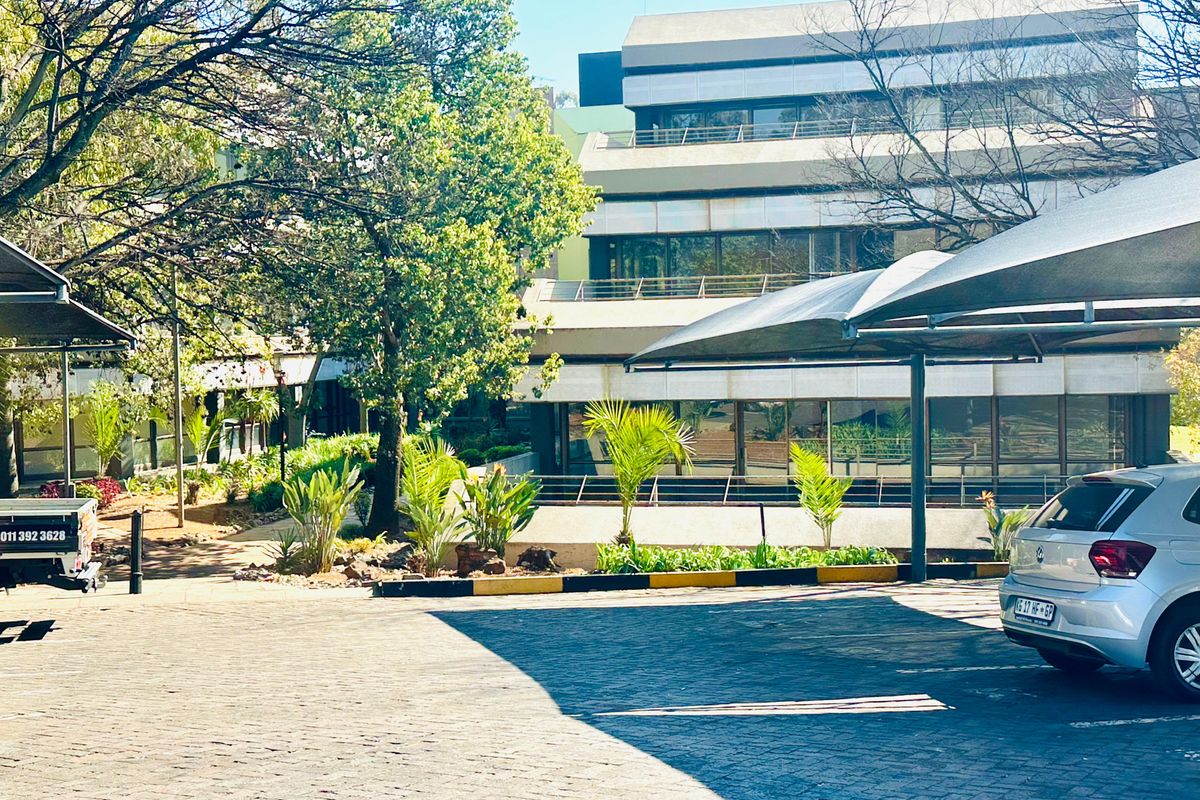 Office Block For Sale – Prime Investment Opportunity in Bedfordview - Photo 2