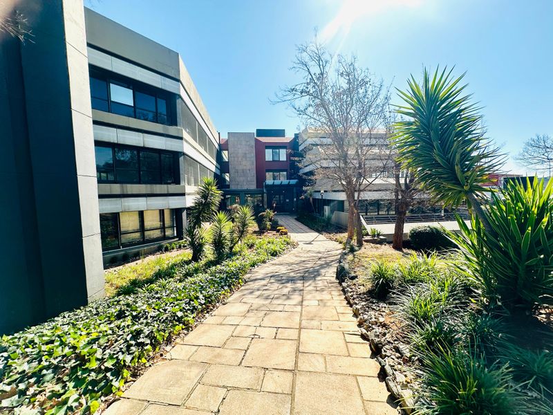 Office Block For Sale – Prime Investment Opportunity in Bedfordview - Photo 8