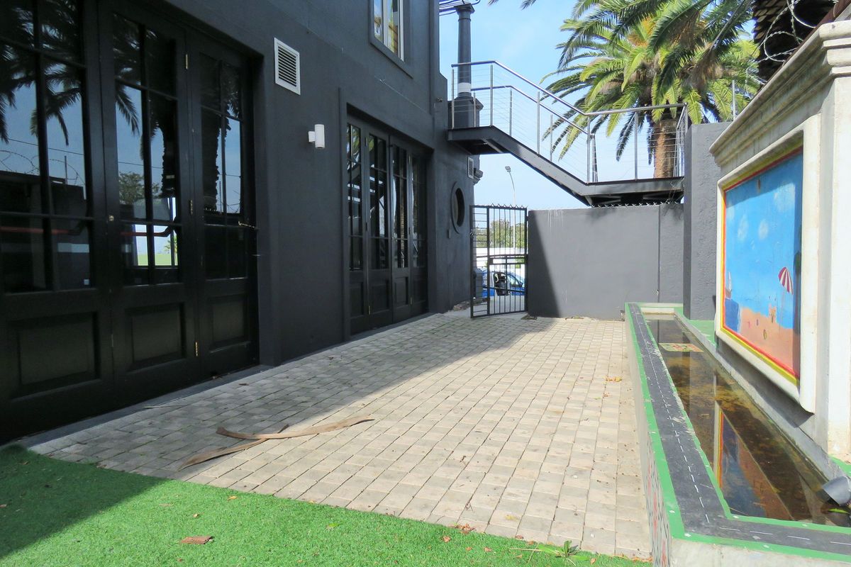 Prime Commercial Opportunity on Somerset West’s Golden Mile - Photo 3