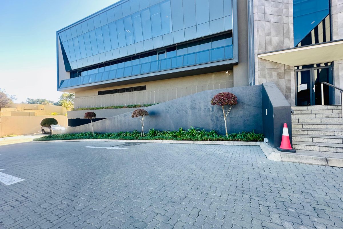 Exceptional Office Address in Bryanston’s Premier Commercial Zone - Photo 3