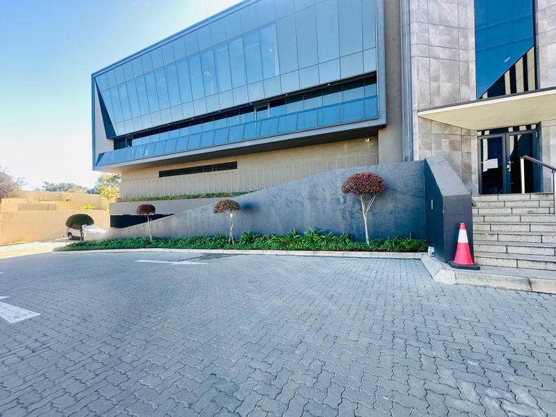 Exceptional Office Address in Bryanston’s Premier Commercial Zone - Photo 3