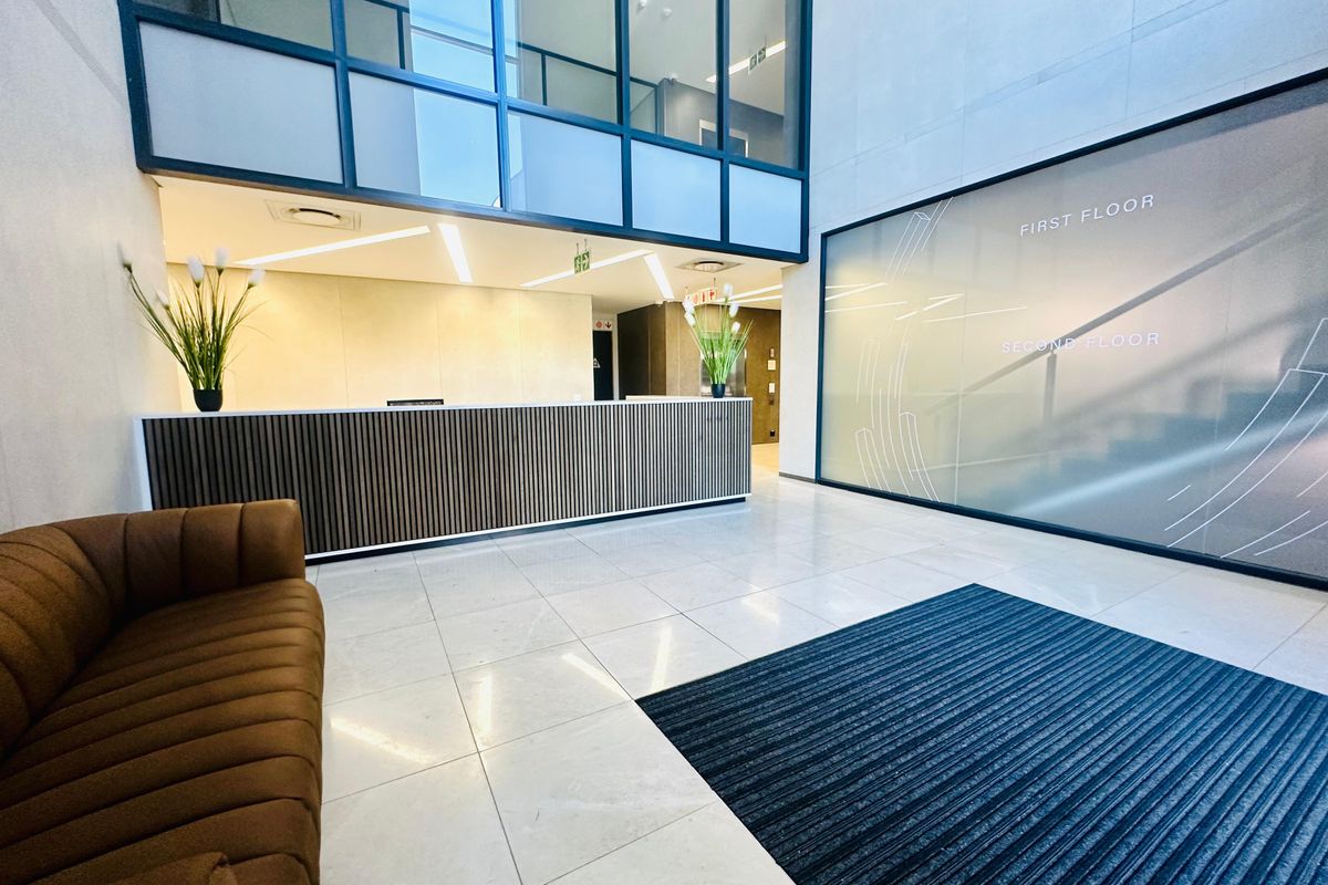 Premium Workspace in Bryanston’s Prestigious Commercial Hub - Photo 3