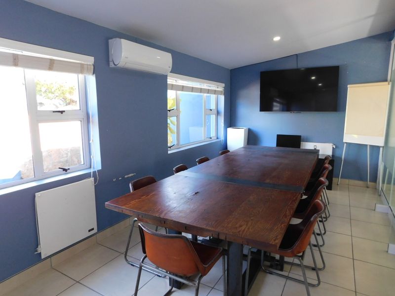 Immaculate A Grade Freestanding Offices To Let / For Sale. - Photo 8