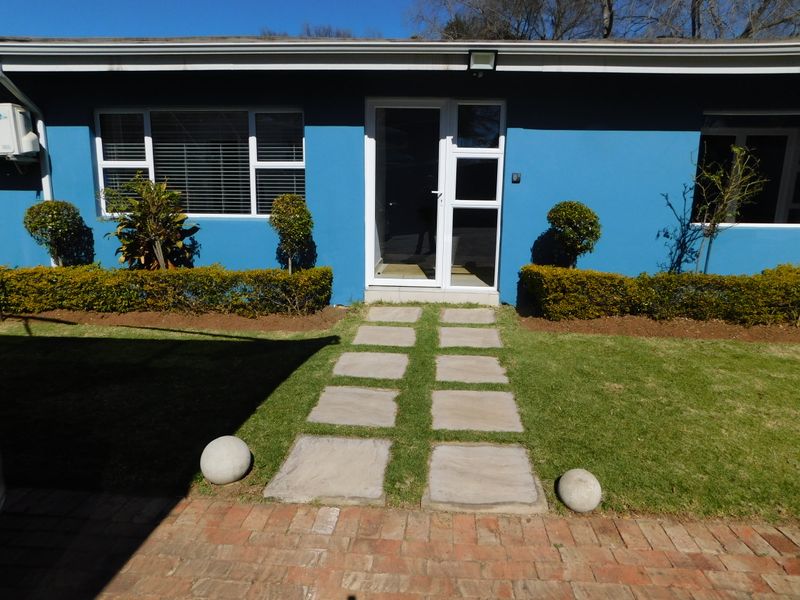 Immaculate A Grade Freestanding Offices To Let / For Sale. - Photo 4