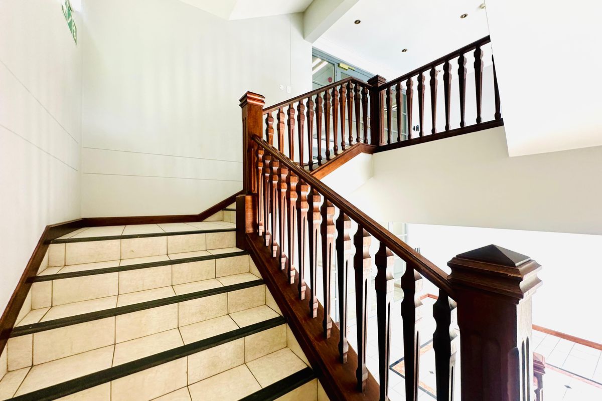 Prime Commercial Loft in Woodmead’s Prestigious Business Precinct - Photo 4