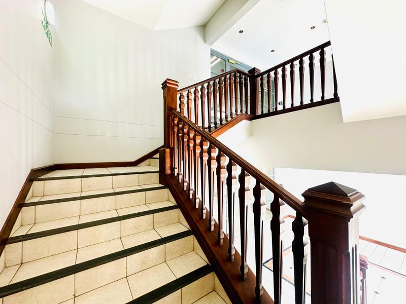 Prime Commercial Loft in Woodmead’s Prestigious Business Precinct - Photo 4