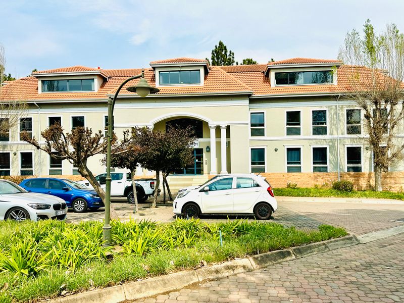 Prime Commercial Loft in Woodmead’s Prestigious Business Precinct - Photo 2