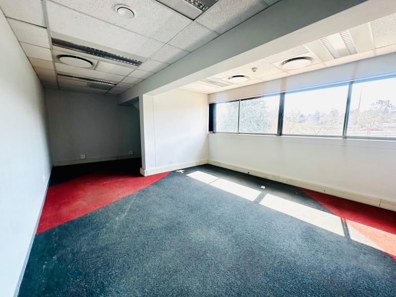 Prime Commercial Loft in Woodmead’s Prestigious Business Precinct - Photo 10