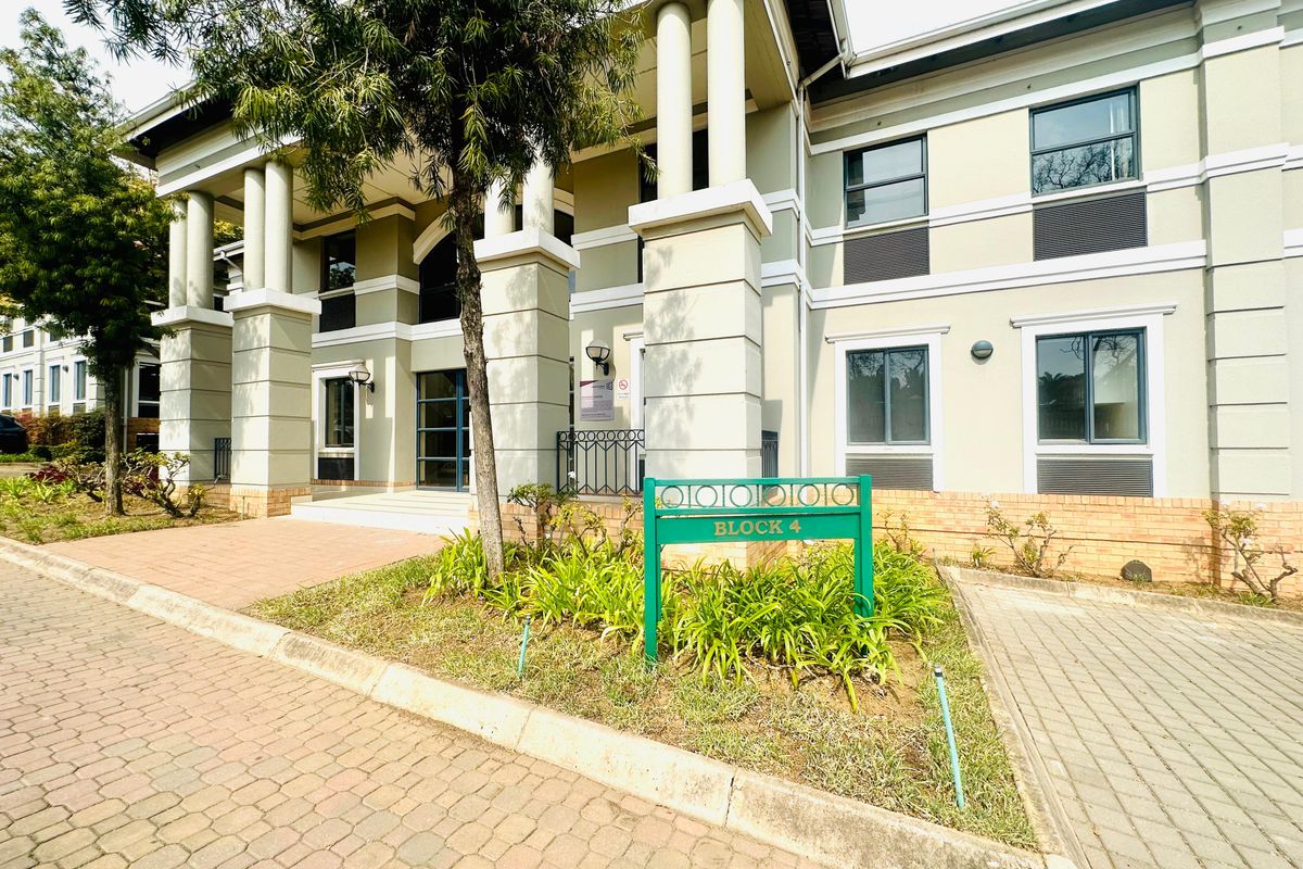 Exceptional First-Floor Office Space in Woodmead’s Premier Business District - Photo 3