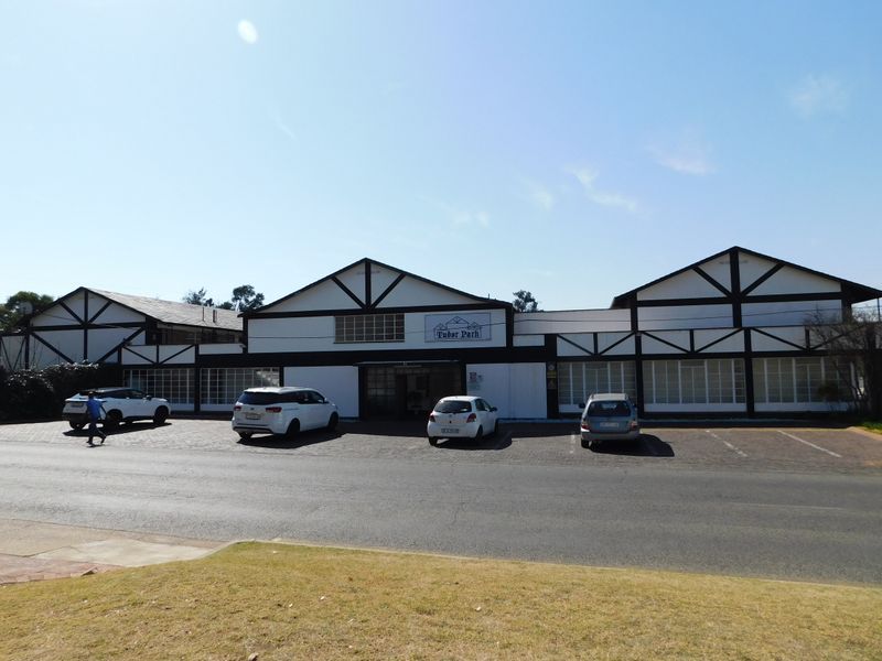 Small Neat Office Unit For Sale Or To Let. - Photo 2