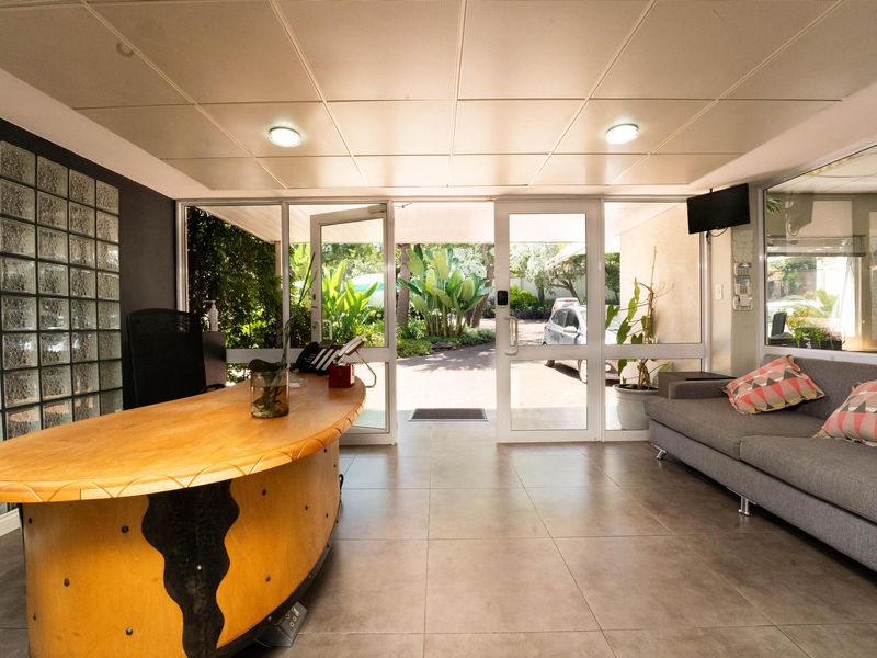Freestanding Freehold And Immaculate Modern Workspace For Sale /To Let. - Photo 6